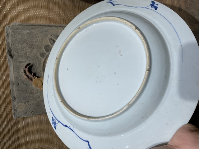 古玩陶瓷青花花卉盤真品鑒賞圖