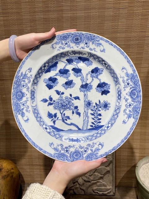 古玩陶瓷青花花卉盤真品鑒賞圖