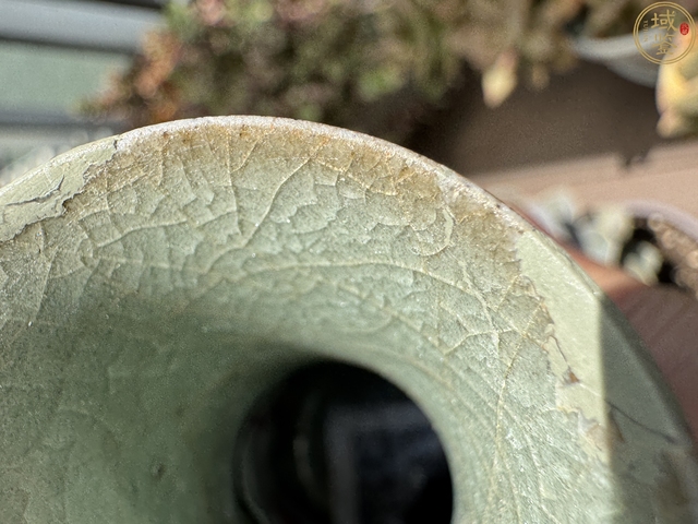 古玩陶瓷青瓷瓶真品鑒賞圖