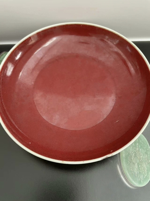 古玩陶瓷祭紅釉盤真品鑒賞圖