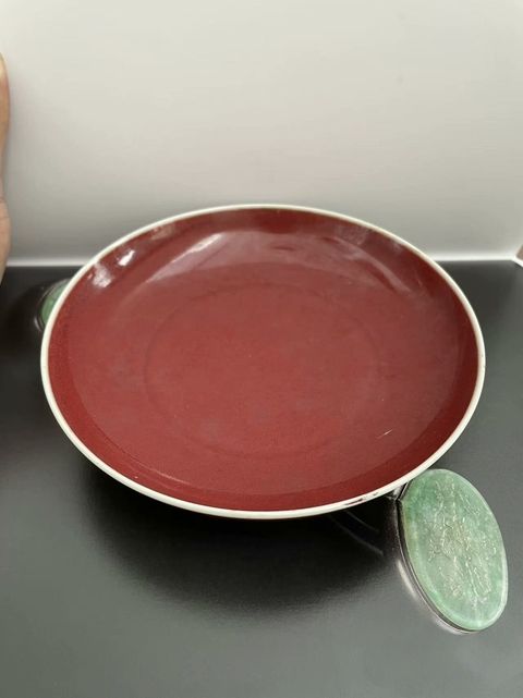 古玩陶瓷祭紅釉盤真品鑒賞圖