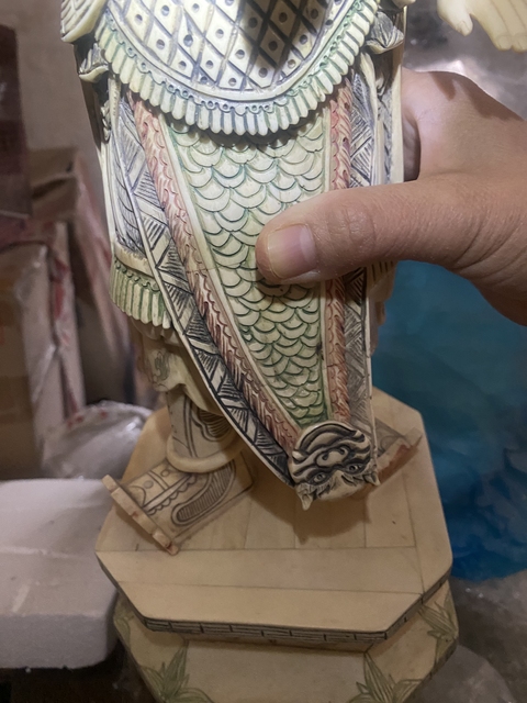 古玩雜項(xiàng)牙骨尉遲敬德像真品鑒賞圖