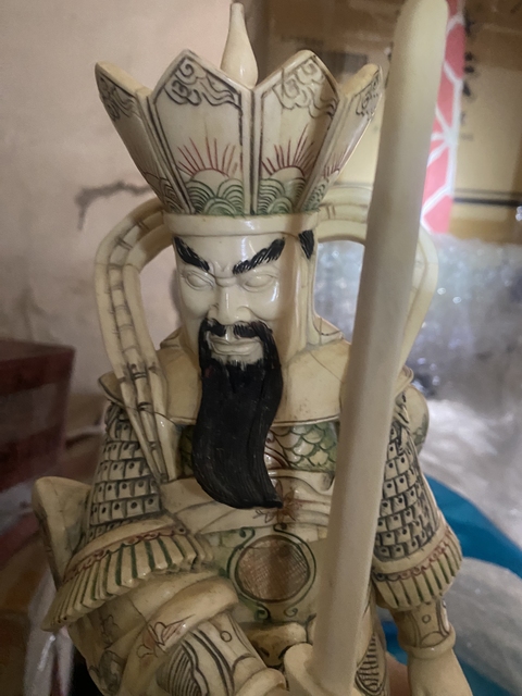 古玩雜項(xiàng)牙骨尉遲敬德像真品鑒賞圖