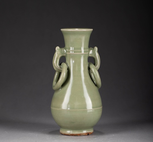 古玩陶瓷明代龍泉窯雙環耳瓶真品鑒賞圖