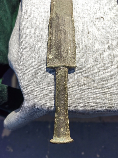 古玩銅器戰國青銅劍真品鑒賞圖