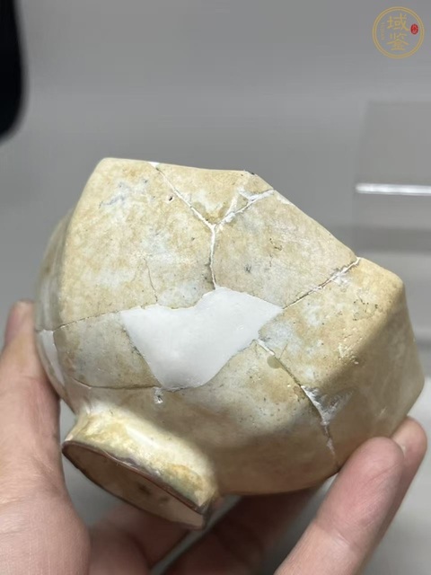 古玩陶瓷官窯杯真品鑒賞圖