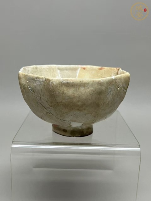 古玩陶瓷官窯杯真品鑒賞圖