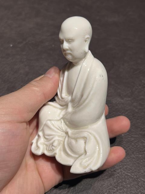 古玩陶瓷福州窯白瓷羅漢造像，可以找德化陶老師確認(rèn)真品鑒賞圖
