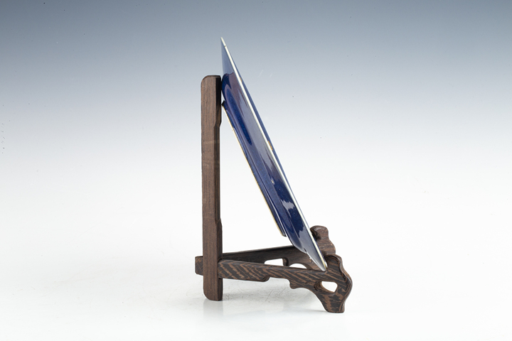 古玩陶瓷清康熙·灑藍(lán)釉描金博古紋折沿盤真品鑒賞圖