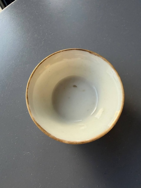 古玩陶瓷人物紋粉彩馬蹄杯真品鑒賞圖