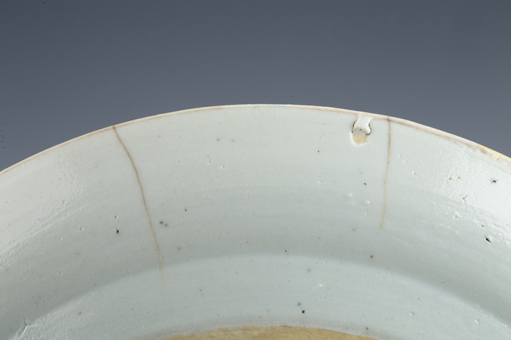 古玩陶瓷清晚·青花山水樓閣紋盤真品鑒賞圖