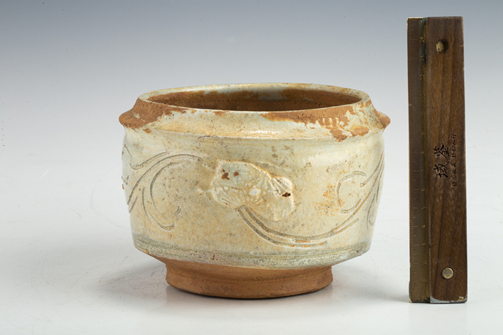 古玩陶瓷明以前·青白釉刻花紋香爐真品鑒賞圖