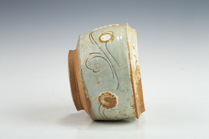 古玩陶瓷明以前·青白釉刻花紋香爐真品鑒賞圖