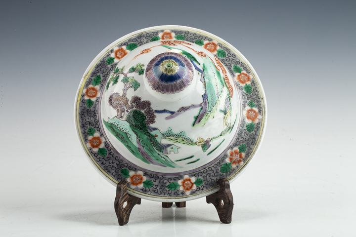 古玩陶瓷清晚·五彩山水人物紋將軍罐蓋
真品鑒賞圖