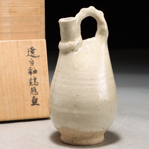 古玩陶瓷遼代白釉皮囊壺真品鑒賞圖