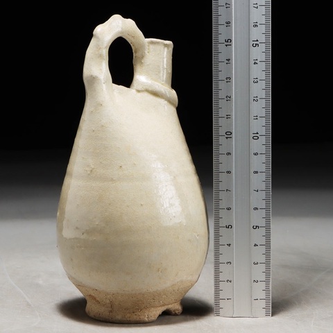 古玩陶瓷遼代白釉皮囊壺真品鑒賞圖