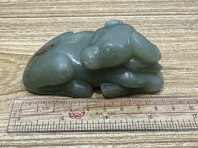 古玩玉器和田玉雕“臥牛”擺件真品鑒賞圖