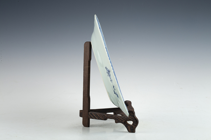 古玩陶瓷清中·青花仕女花卉紋折沿盤
拍賣，當(dāng)前價格0元