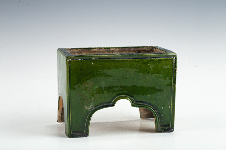 古玩陶瓷清晚·綠釉方爐拍賣(mài)，當(dāng)前價(jià)格188元