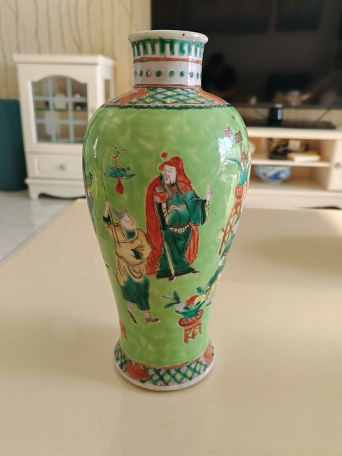 古玩陶瓷五彩人物故事梅瓶拍賣，當前價格9000元