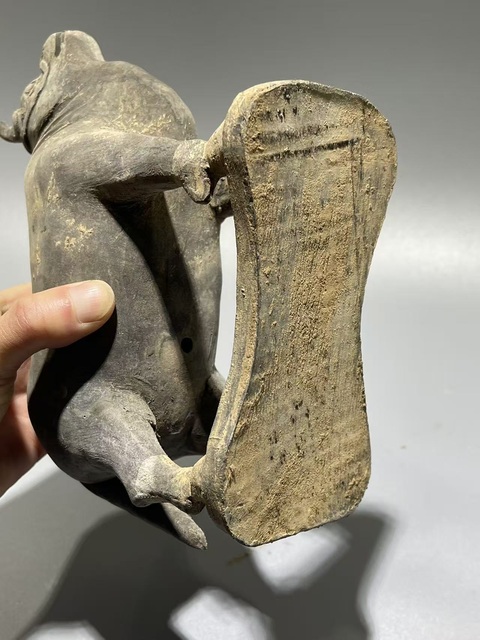 古玩陶瓷元·黑陶牛真品鑒賞圖