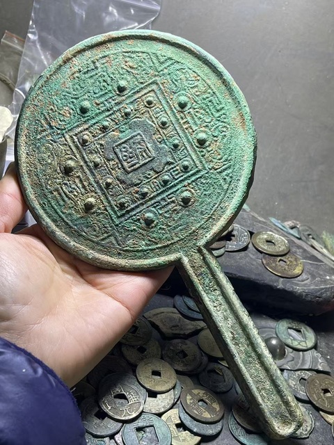 古玩銅器宋·乳釘規矩手鏡真品鑒賞圖