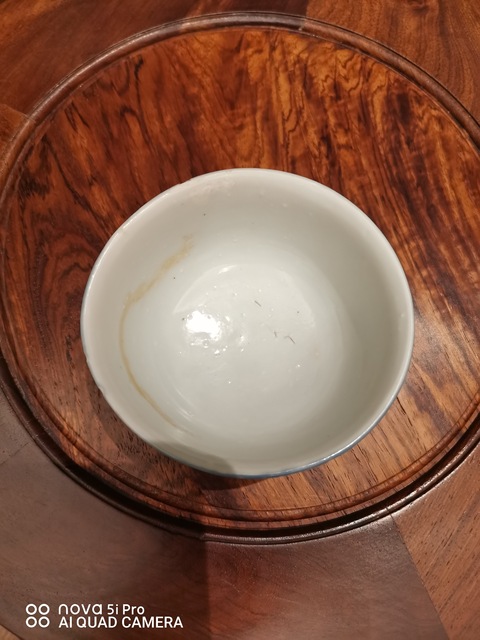 古玩陶瓷霽藍釉茶碗真品鑒賞圖