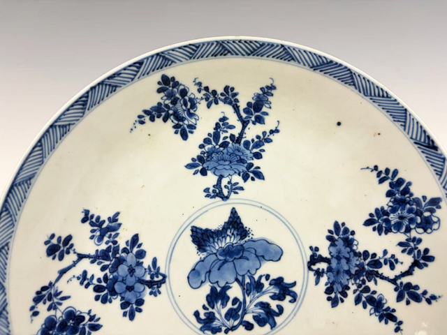 古玩陶瓷清康熙·外米黃釉內青花盤拍賣，當前價格99元