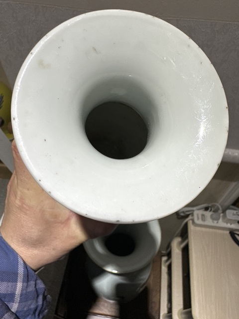 古玩陶瓷民國仕女詩紋雙福耳撇口瓶真品鑒賞圖