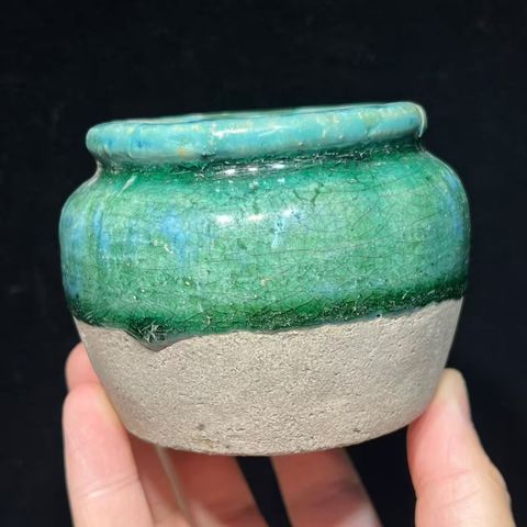 古玩陶瓷清末民國孔雀藍釉罐真品鑒賞圖