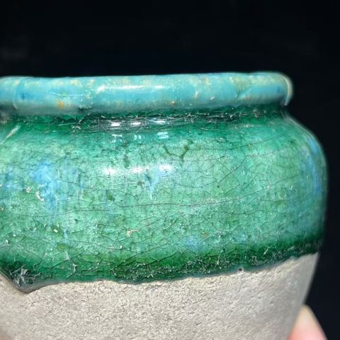 古玩陶瓷清末民國孔雀藍釉罐真品鑒賞圖