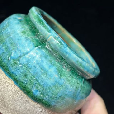 古玩陶瓷清末民國孔雀藍釉罐真品鑒賞圖