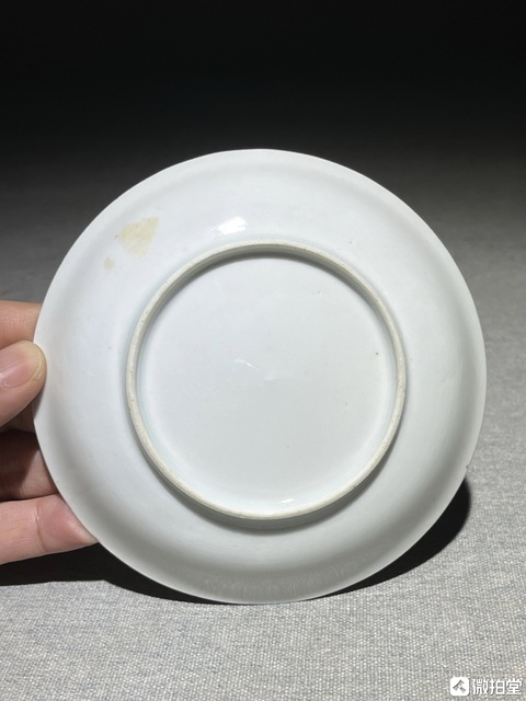 古玩陶瓷粉彩西廂記人物盤真品鑒賞圖