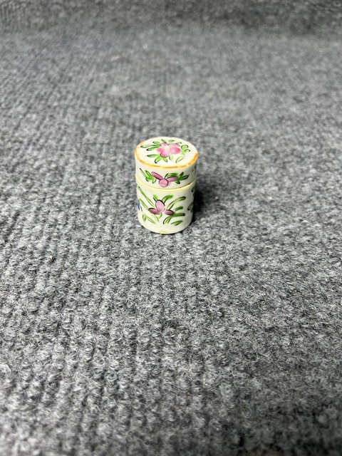 古玩陶瓷廣彩花鳥紋大煙缸拍賣，當前價格200元