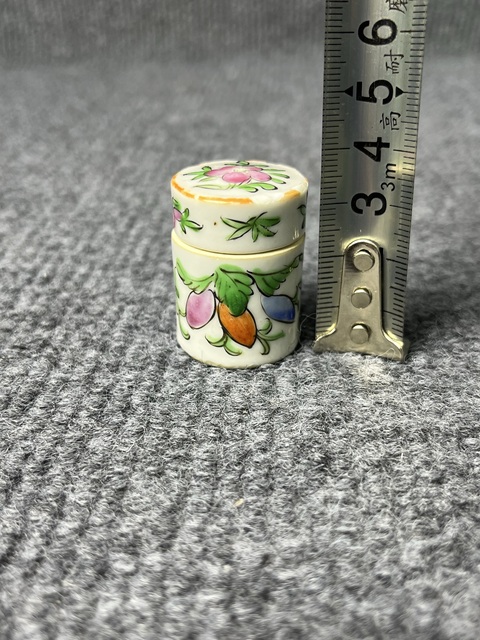 古玩陶瓷廣彩花鳥紋大煙缸拍賣，當前價格200元