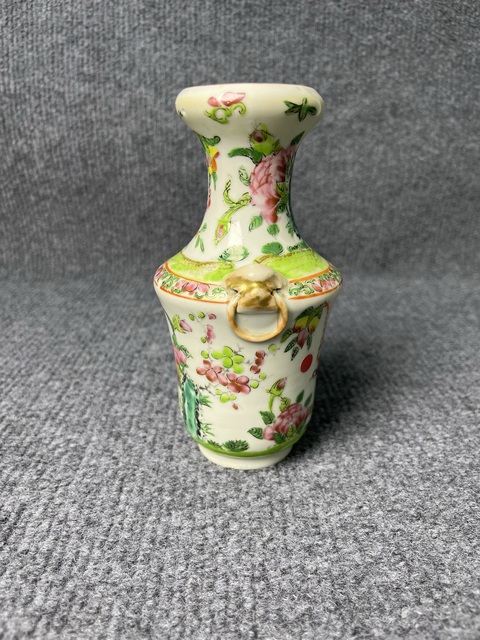 古玩陶瓷廣彩洞石花鳥紋獸耳銜環盤口瓶拍賣，當前價格1688元