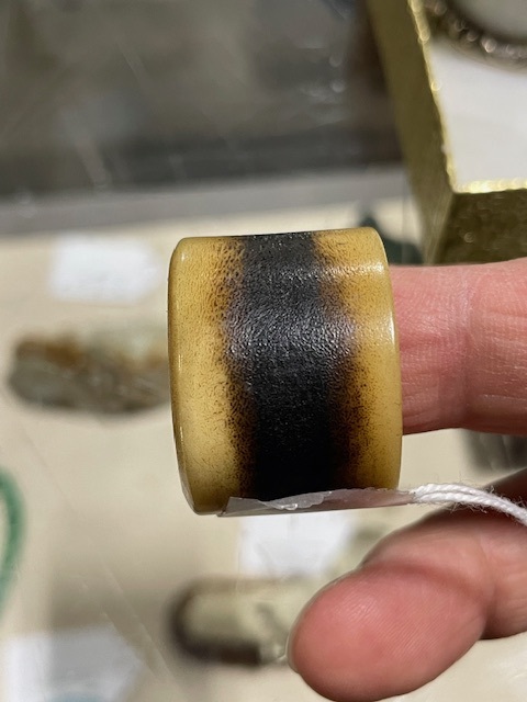 古玩玉器鹿角扳指真品鑒賞圖