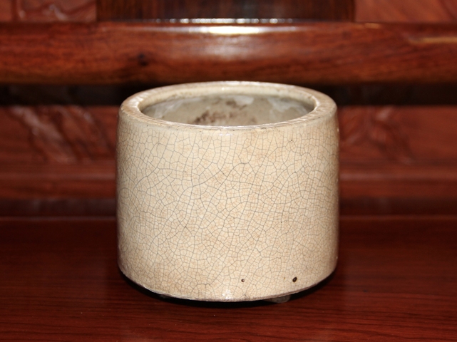 古玩陶瓷清晚期?哥釉三足筒式香爐（開片美）拍賣，當前價格798元