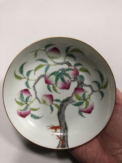 古玩陶瓷清光緒 粉彩壽桃紋盤真品鑒賞圖