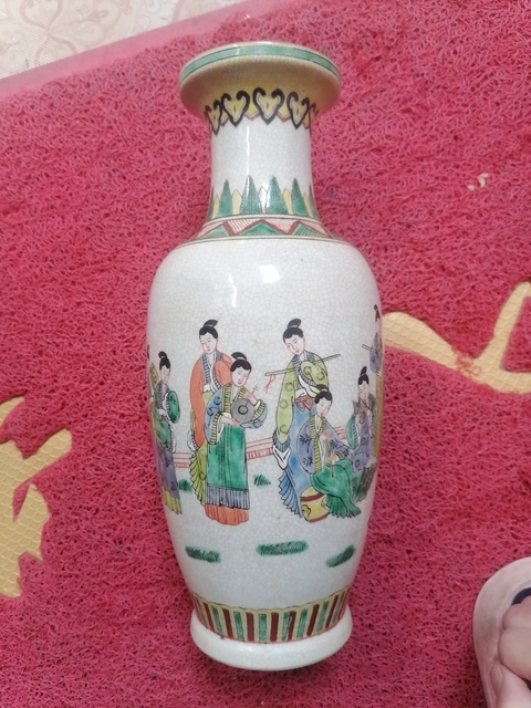 古玩陶瓷五彩人物故事花蘭瓶真品鑒賞圖