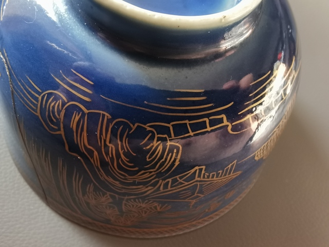 古玩陶瓷清晚期祭藍描金山水杯（日本）真品鑒賞圖