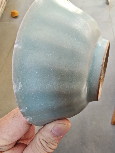 古玩陶瓷南宋龍泉瓜棱碗真品鑒賞圖