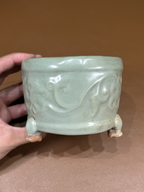 古玩陶瓷日本明治仿龍泉香爐真品鑒賞圖