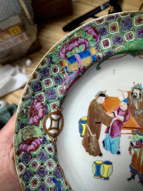 古玩陶瓷廣彩人物故事紋盤真品鑒賞圖