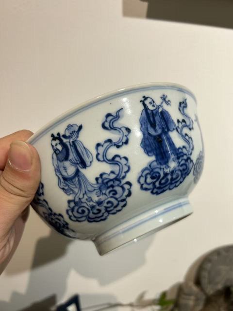 古玩陶瓷青花八仙祝壽紋撇口碗真品鑒賞圖