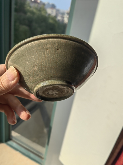 古玩陶瓷龍泉青瓷刻花斗笠碗真品鑒賞圖