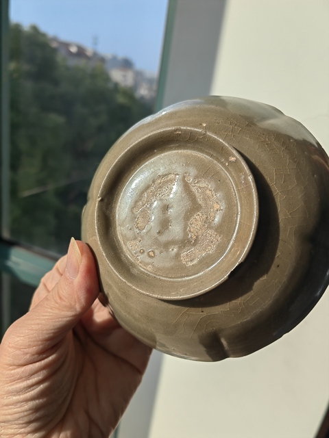 古玩陶瓷越窯青瓷葵口碗真品鑒賞圖