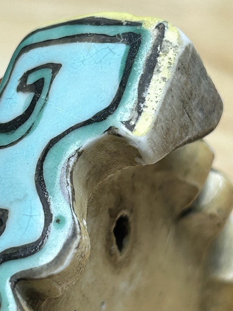 古玩陶瓷粉彩夔龍紋四方燭臺真品鑒賞圖