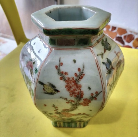 古玩陶瓷五彩花鳥紋六方花囊真品鑒賞圖