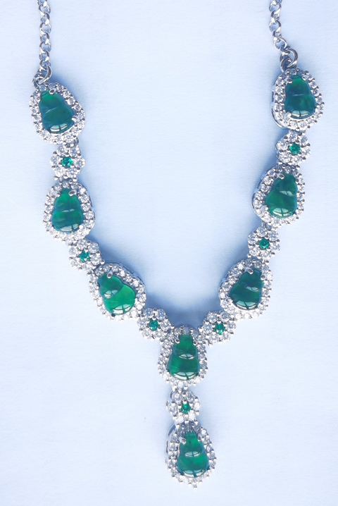 古玩玉器翡翠胸墜真品鑒賞圖